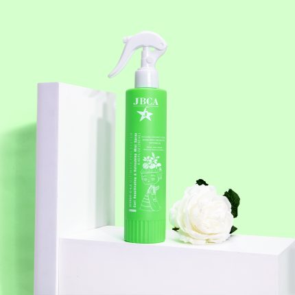 Curl Reactivating & Refreshing Mist Spray - Image 9